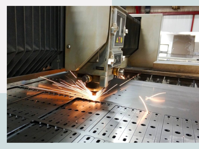Лазерная резка металла в Альметьевске от 623 руб.